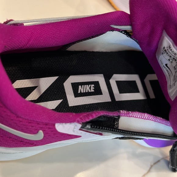 Nike Air Zoom Pegasus worn once excellent condition 9. White, purple, yellow - Picture 11 of 16